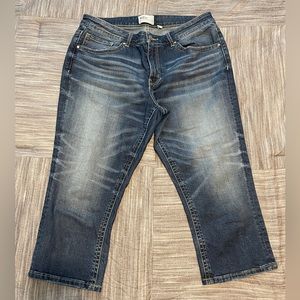 BKE Gabby, 31 waist, stretch cropped jean